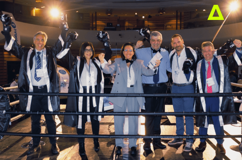 Prof. Martetschläger beim internationalen Schulterkurs in Athen